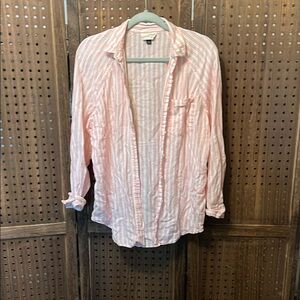 Universal Thread Pink Casual Button Down‎ Shirt